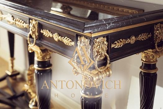 Итальянская классическая мебель. Консольный столик Cappellini Intalgi